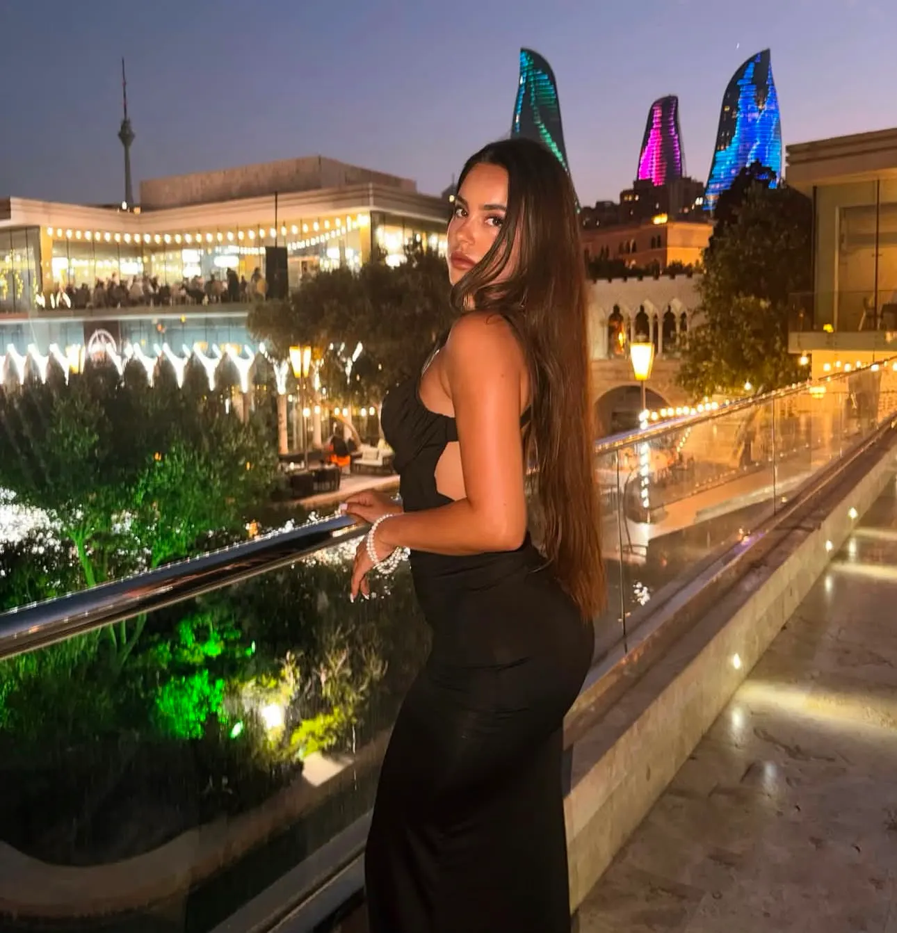 Pursaklar Escort ile Kuzey Ankara'da İş Seyahatlerine Özel VIP Refakat